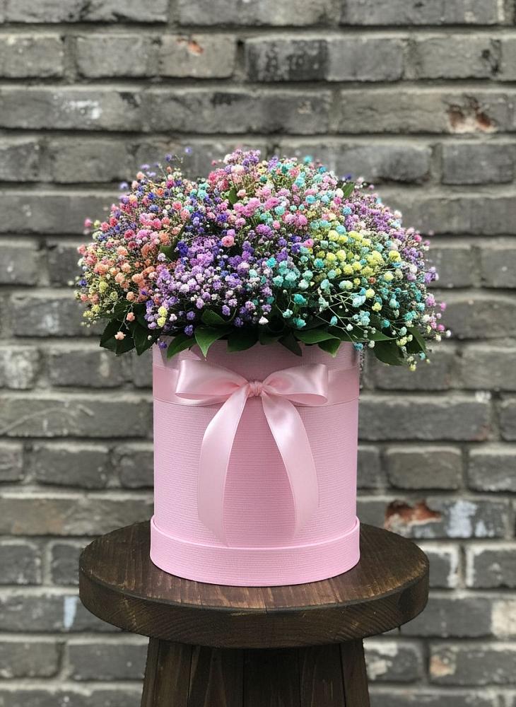 Цветочная композиция из Гипсофила и Розы в шляпной коробке в Ногинск-5