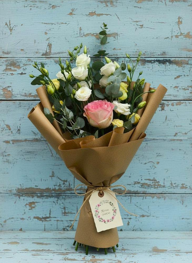 Букет цветов из: Розы и Лизиантусы в Ногинск-5