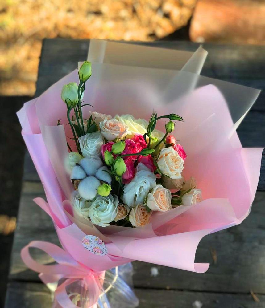 Букет цветов из: Розы и Лизиантусы в Ногинск-5