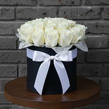 Цветочная композиция из Розы в шляпной коробке в Ногинск-5